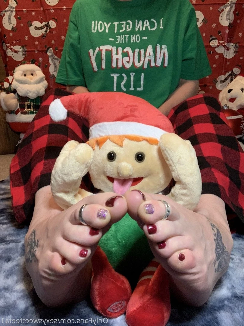 sexysweetfeetana [ sexysweetfeeta1 ] Onlyfans leaked photo 2794666 on Hotleaks.tv