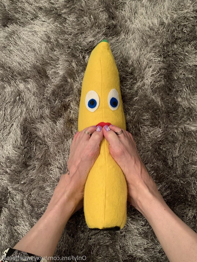 sexysweetfeetana [ sexysweetfeeta1 ] Onlyfans leaked photo 2794739 on Hotleaks.tv