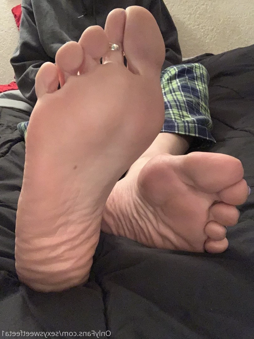 sexysweetfeetana [ sexysweetfeeta1 ] Onlyfans leaked photo 2795071 on Hotleaks.tv