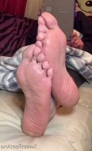 sexysweetfeetana [ sexysweetfeeta1 ] Onlyfans leaked video 4580572 on Hotleaks.tv
