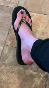 sexysweetfeetana [ sexysweetfeeta1 ] Onlyfans leaked video 4580620 on Hotleaks.tv