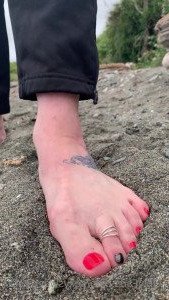 sexysweetfeetana [ sexysweetfeeta1 ] Onlyfans leaked video 4580626 on Hotleaks.tv