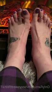sexysweetfeetana [ sexysweetfeeta1 ] Onlyfans leaked video 4580633 on Hotleaks.tv