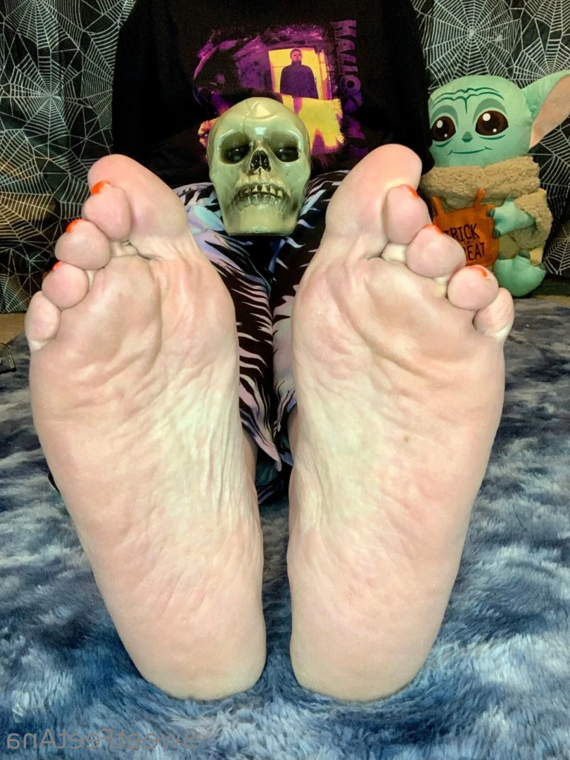 sexysweetfeetana [ sexysweetfeeta1 ] Onlyfans leaked photo 5784904 on Hotleaks.tv