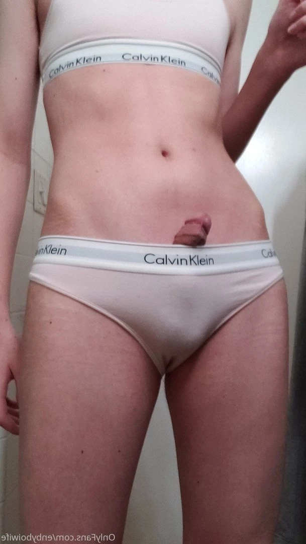 Enby Boi Wife [ enbyboiwife ] Onlyfans leaked photo 365267 on Hotleaks.tv