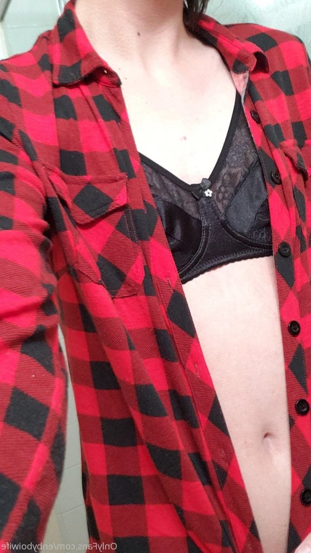 Enby Boi Wife [ enbyboiwife ] Onlyfans leaked photo 365276 on Hotleaks.tv