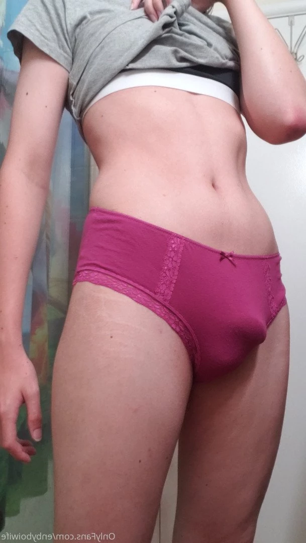 Enby Boi Wife [ enbyboiwife ] Onlyfans leaked photo 365302 on Hotleaks.tv
