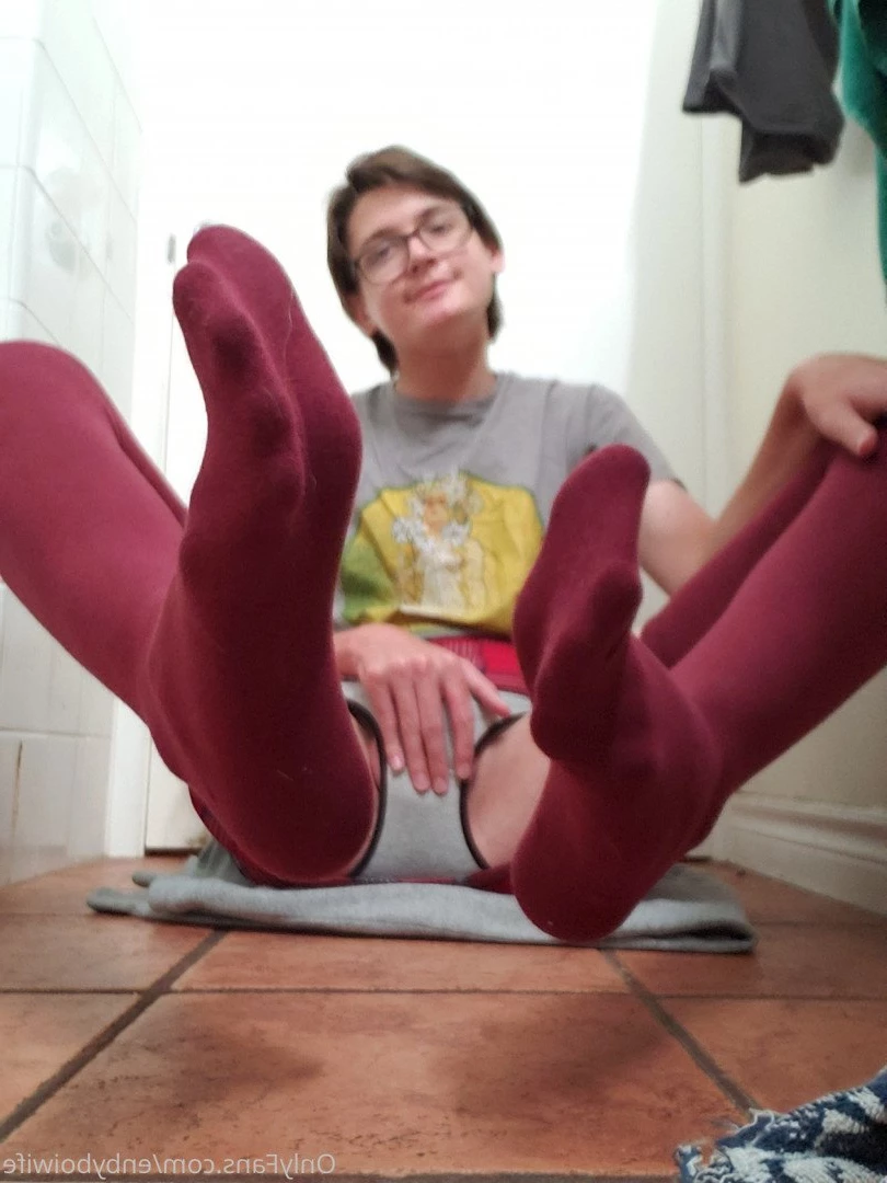 Enby Boi Wife [ enbyboiwife ] Onlyfans leaked photo 365332 on Hotleaks.tv