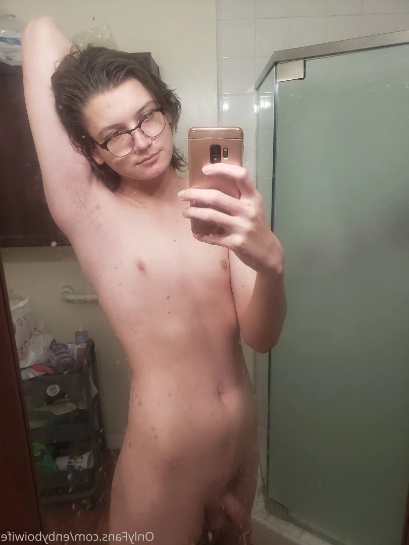 Enby Boi Wife [ enbyboiwife ] Onlyfans leaked photo 365340 on Hotleaks.tv