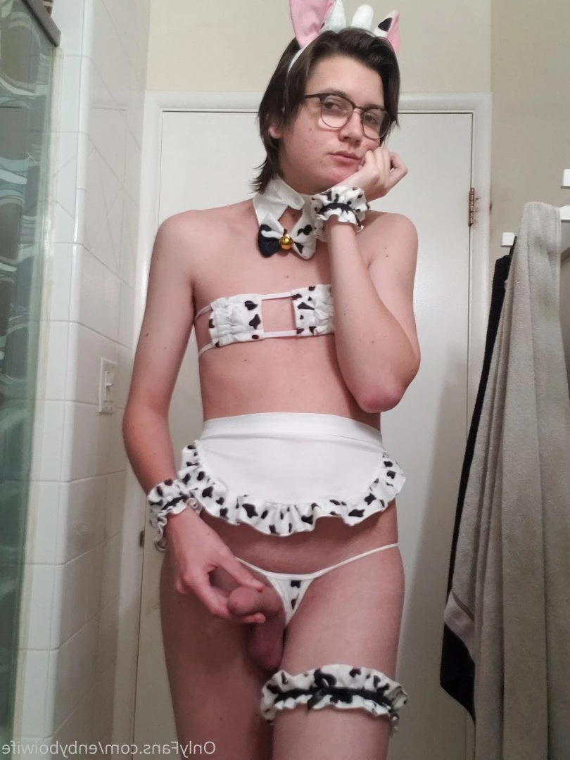 Enby Boi Wife [ enbyboiwife ] Onlyfans leaked photo 365366 on Hotleaks.tv