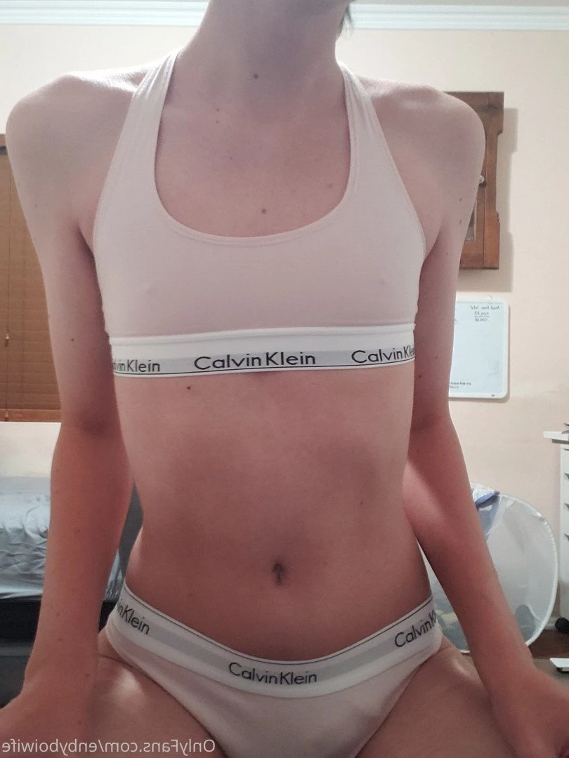 Enby Boi Wife [ enbyboiwife ] Onlyfans leaked photo 365368 on Hotleaks.tv