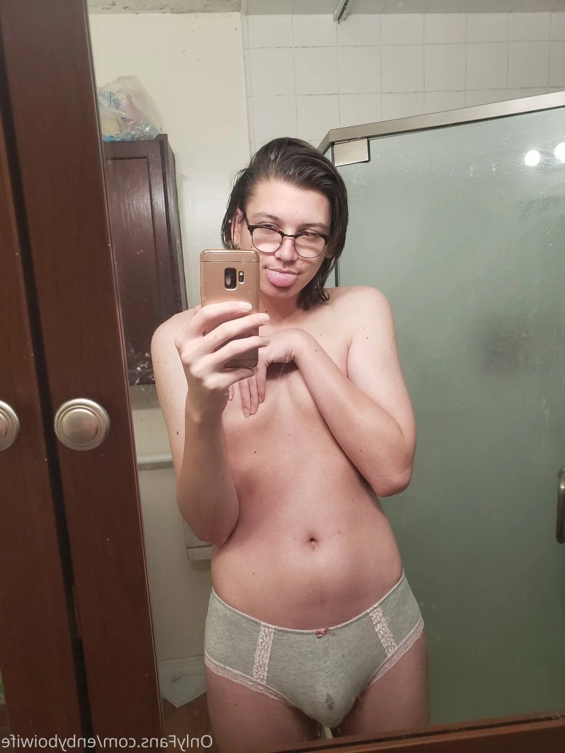 Enby Boi Wife [ enbyboiwife ] Onlyfans leaked photo 365476 on Hotleaks.tv