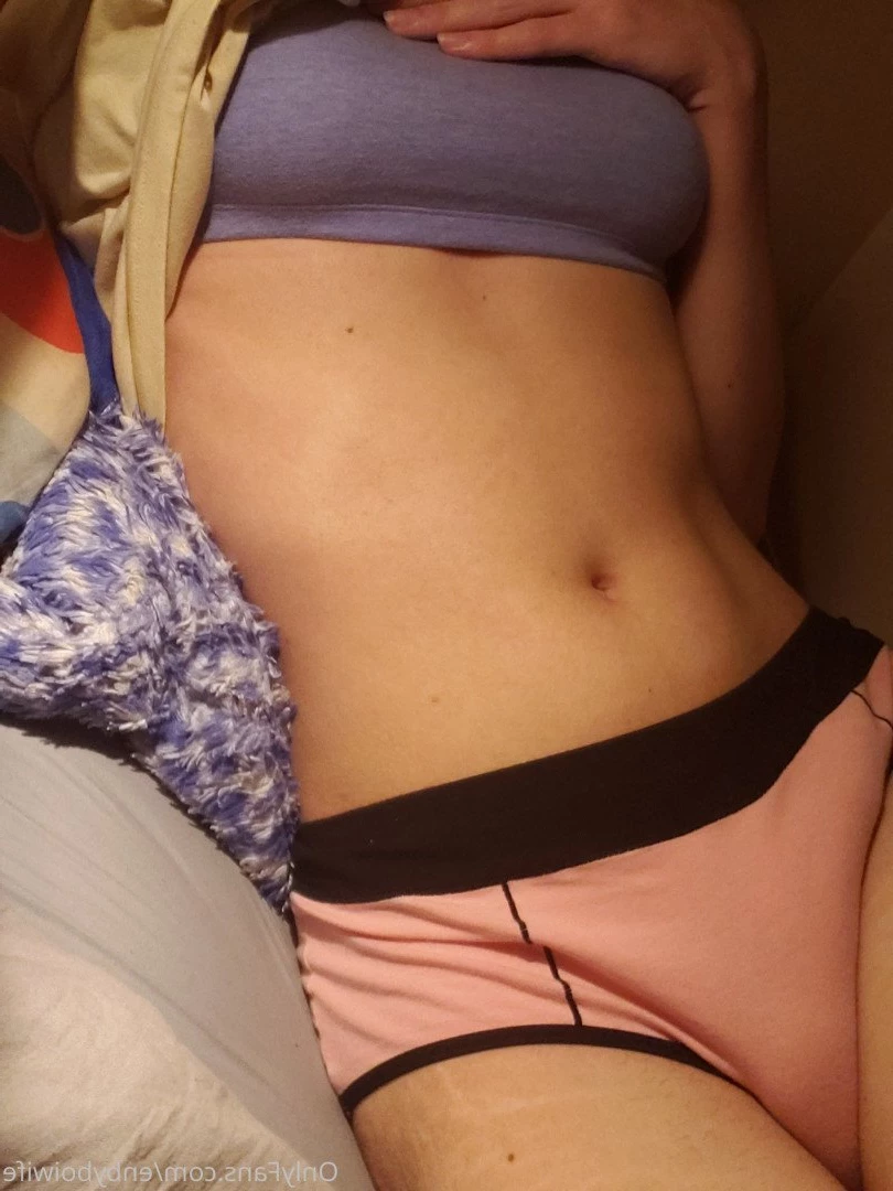 Enby Boi Wife [ enbyboiwife ] Onlyfans leaked photo 365535 on Hotleaks.tv