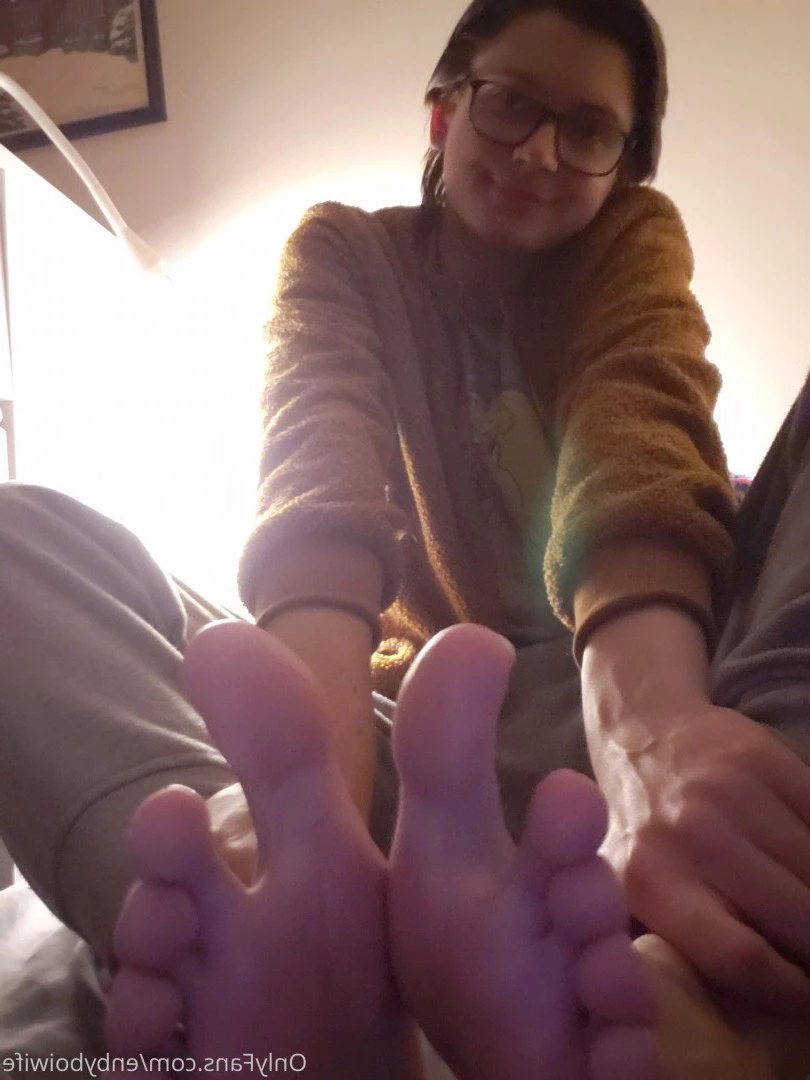 Enby Boi Wife [ enbyboiwife ] Onlyfans leaked photo 365537 on Hotleaks.tv