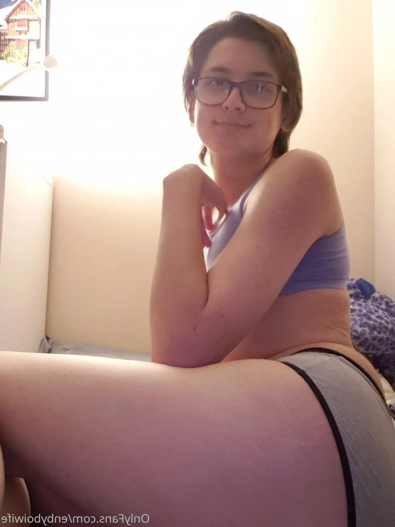 Enby Boi Wife [ enbyboiwife ] Onlyfans leaked photo 365630 on Hotleaks.tv