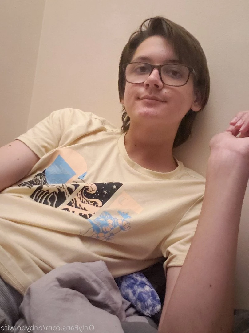 Enby Boi Wife [ enbyboiwife ] Onlyfans leaked photo 365803 on Hotleaks.tv