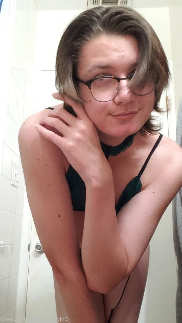 Enby Boi Wife [ enbyboiwife ] Onlyfans leaked photo 365843 on Hotleaks.tv