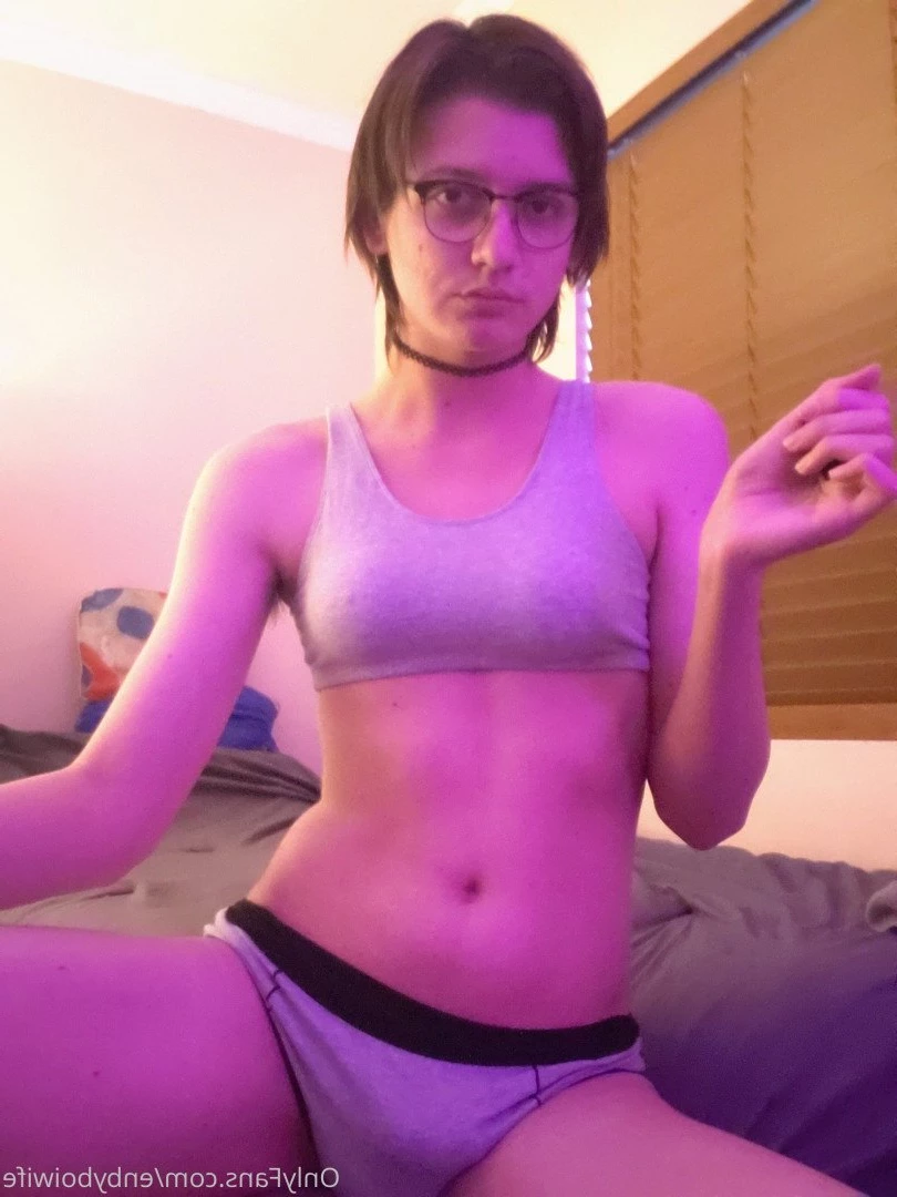 Enby Boi Wife [ enbyboiwife ] Onlyfans leaked photo 365888 on Hotleaks.tv