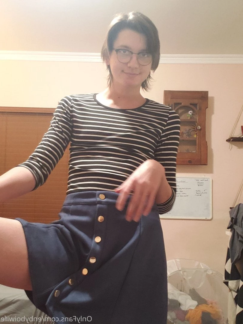 Enby Boi Wife [ enbyboiwife ] Onlyfans leaked photo 365942 on Hotleaks.tv