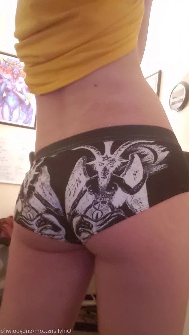 Enby Boi Wife [ enbyboiwife ] Onlyfans leaked photo 365965 on Hotleaks.tv