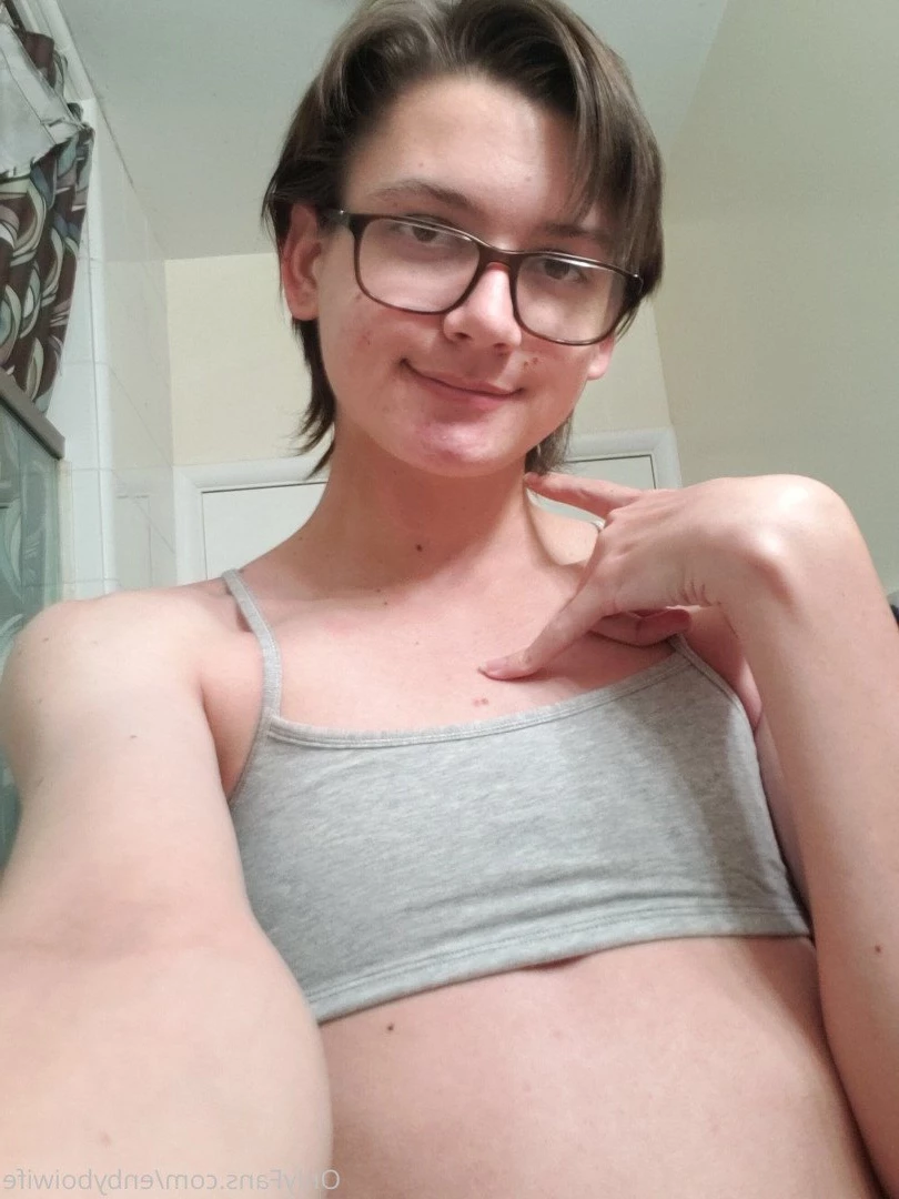 Enby Boi Wife [ enbyboiwife ] Onlyfans leaked photo 365984 on Hotleaks.tv