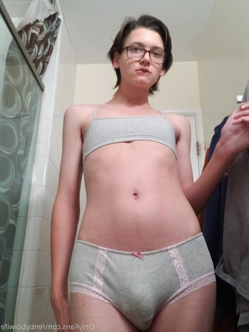 Enby Boi Wife [ enbyboiwife ] Onlyfans leaked photo 366036 on Hotleaks.tv