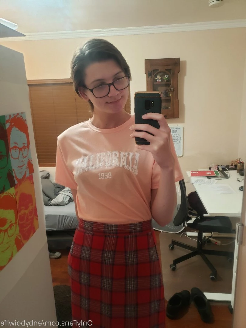 Enby Boi Wife [ enbyboiwife ] Onlyfans leaked photo 366147 on Hotleaks.tv