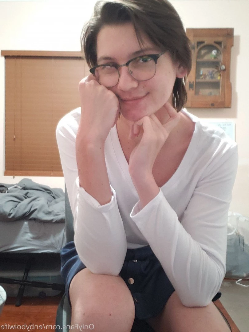 Enby Boi Wife [ enbyboiwife ] Onlyfans leaked photo 366150 on Hotleaks.tv