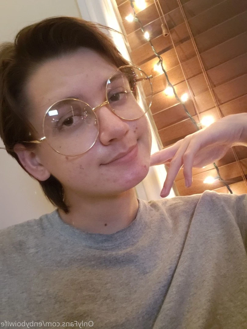 Enby Boi Wife [ enbyboiwife ] Onlyfans leaked photo 366167 on Hotleaks.tv