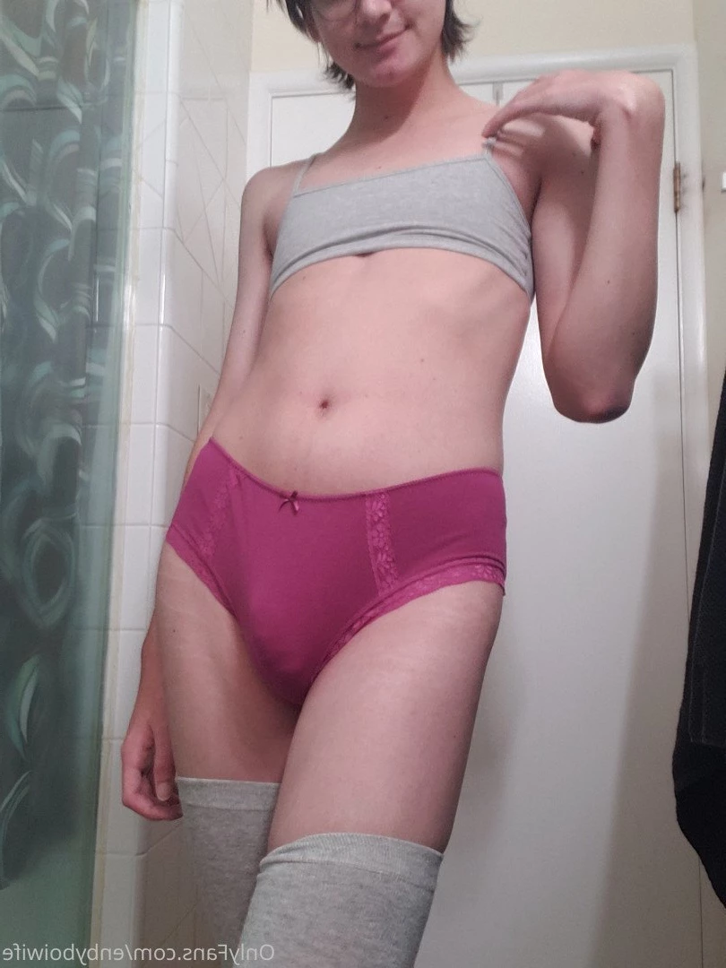 Enby Boi Wife [ enbyboiwife ] Onlyfans leaked photo 366177 on Hotleaks.tv