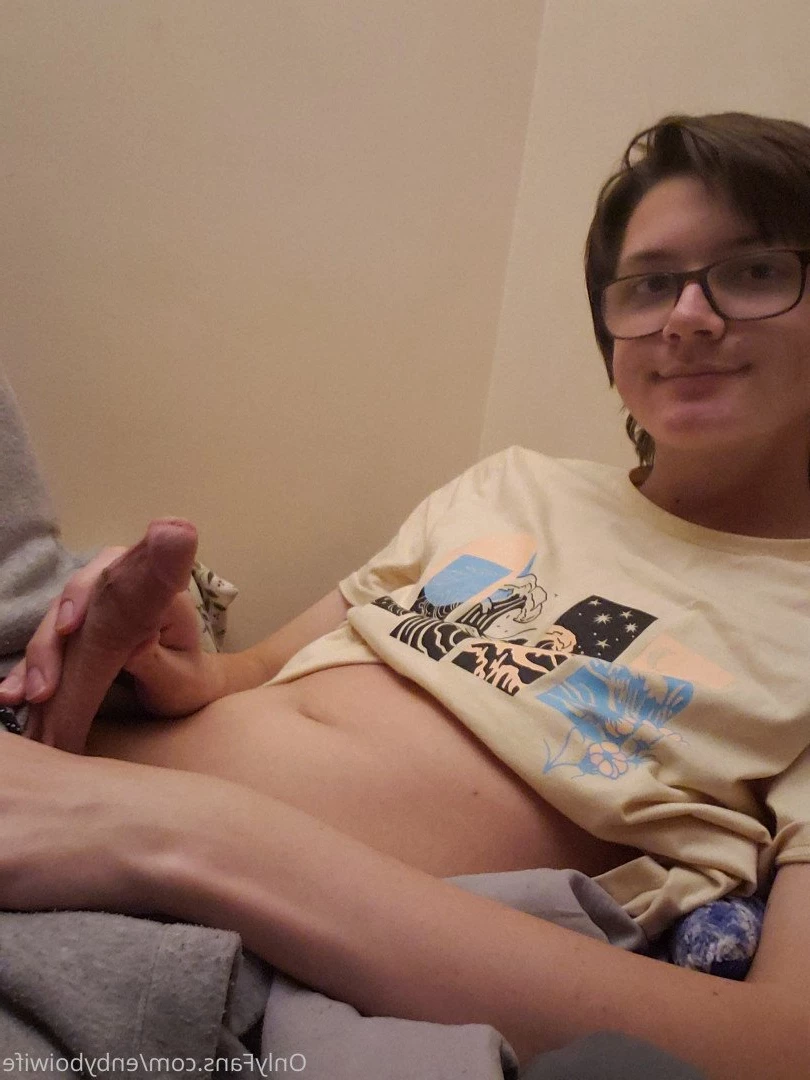 Enby Boi Wife [ enbyboiwife ] Onlyfans leaked photo 366200 on Hotleaks.tv