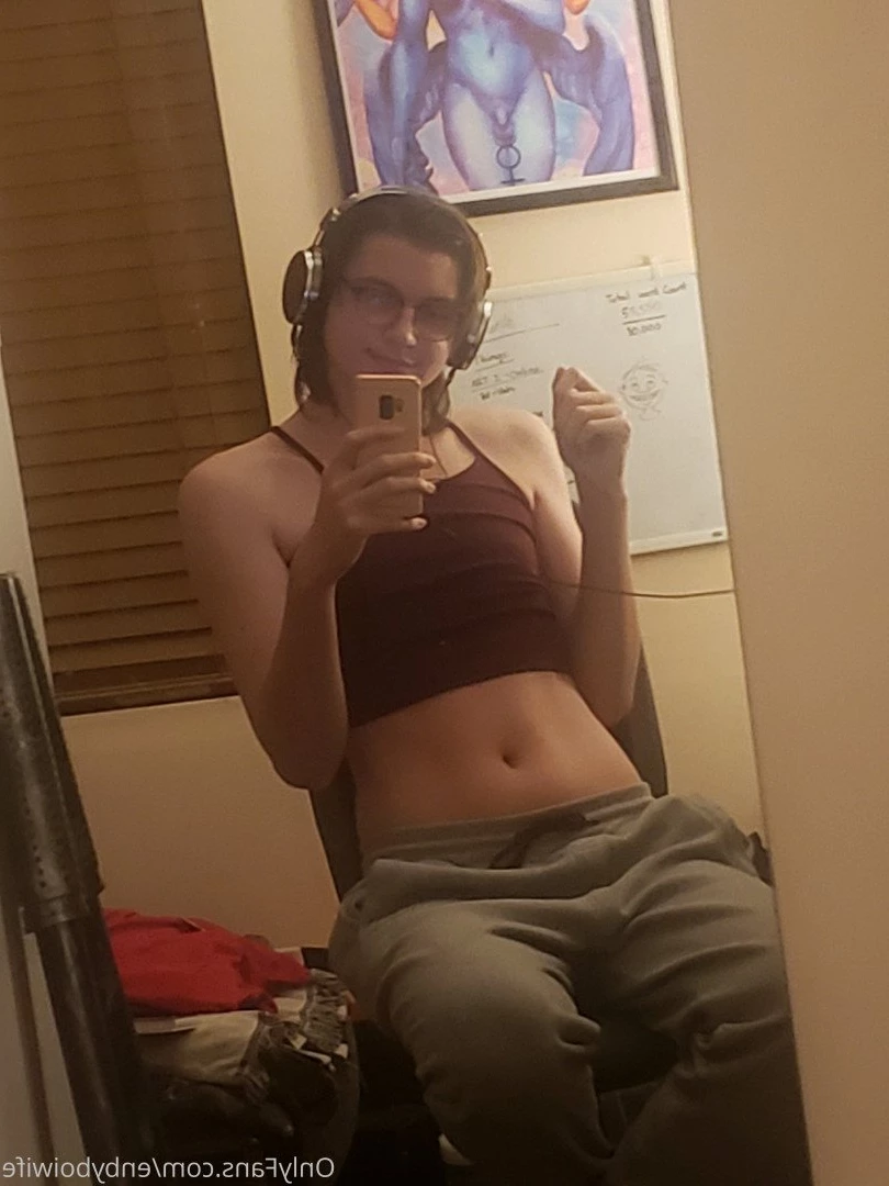 Enby Boi Wife [ enbyboiwife ] Onlyfans leaked photo 366506 on Hotleaks.tv