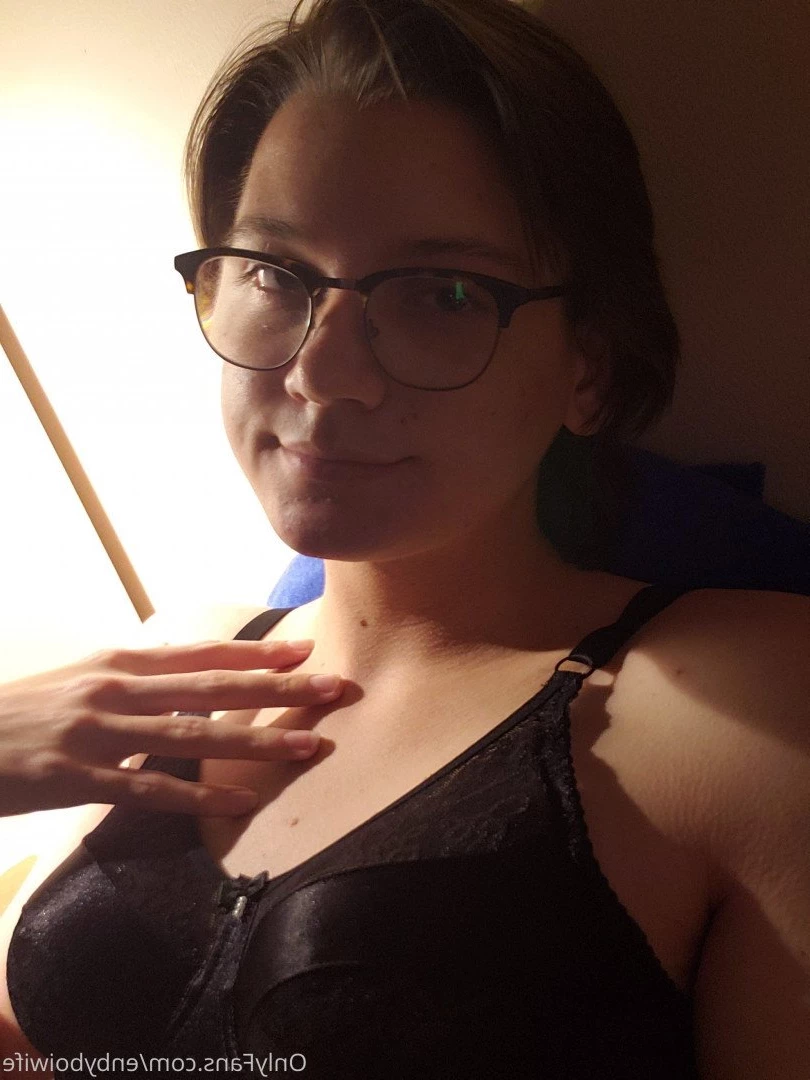 Enby Boi Wife [ enbyboiwife ] Onlyfans leaked photo 366507 on Hotleaks.tv