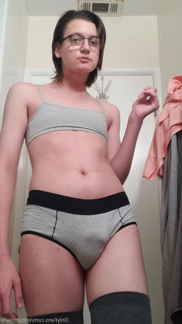 Enby Boi Wife [ enbyboiwife ] Onlyfans leaked photo 366635 on Hotleaks.tv