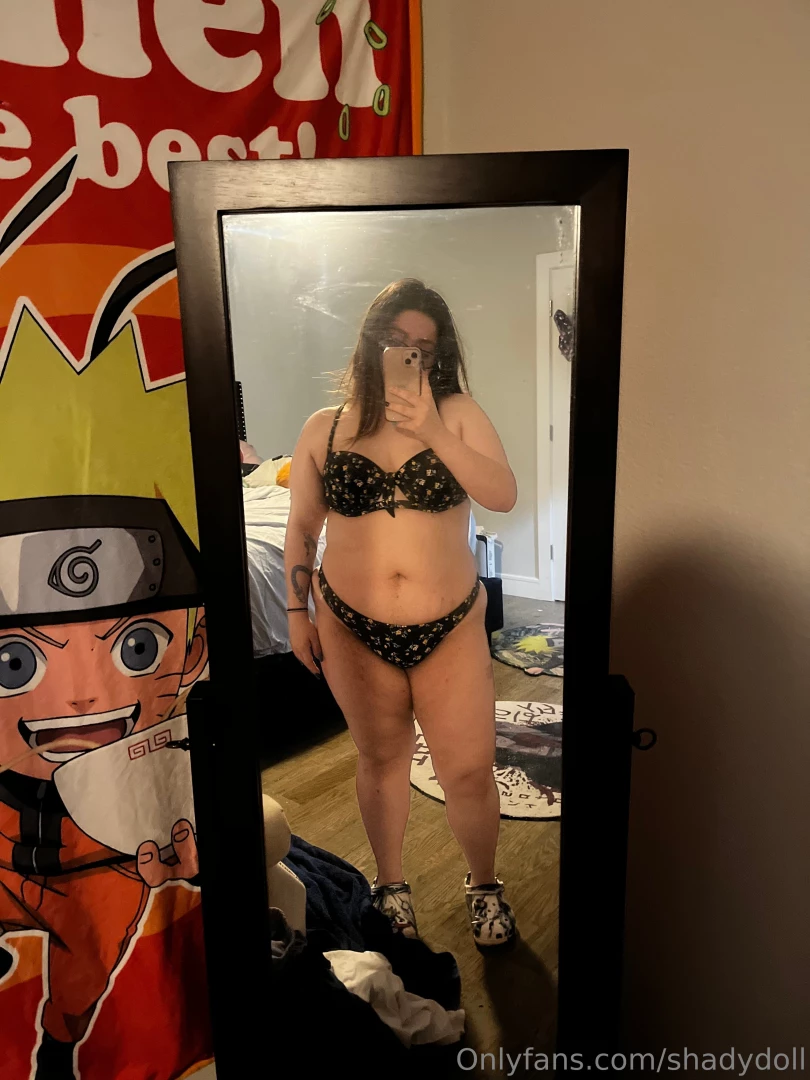 𝐋𝐚𝐭𝐢𝐧𝐚 𝐆𝐚𝐦𝐞𝐫 𝐧𝐞𝐞𝐝𝐬 𝐝*𝐜𝐤 🎮👸🏻💦 [ shadydoll ] Onlyfans leaked photo 18439545 on Hotleaks.tv