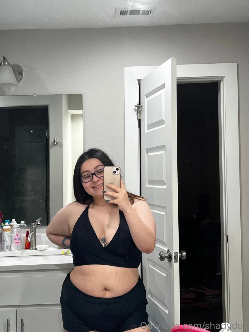 𝐋𝐚𝐭𝐢𝐧𝐚 𝐆𝐚𝐦𝐞𝐫 𝐧𝐞𝐞𝐝𝐬 𝐝*𝐜𝐤 🎮👸🏻💦 [ shadydoll ] Onlyfans leaked photo 18439547 on Hotleaks.tv