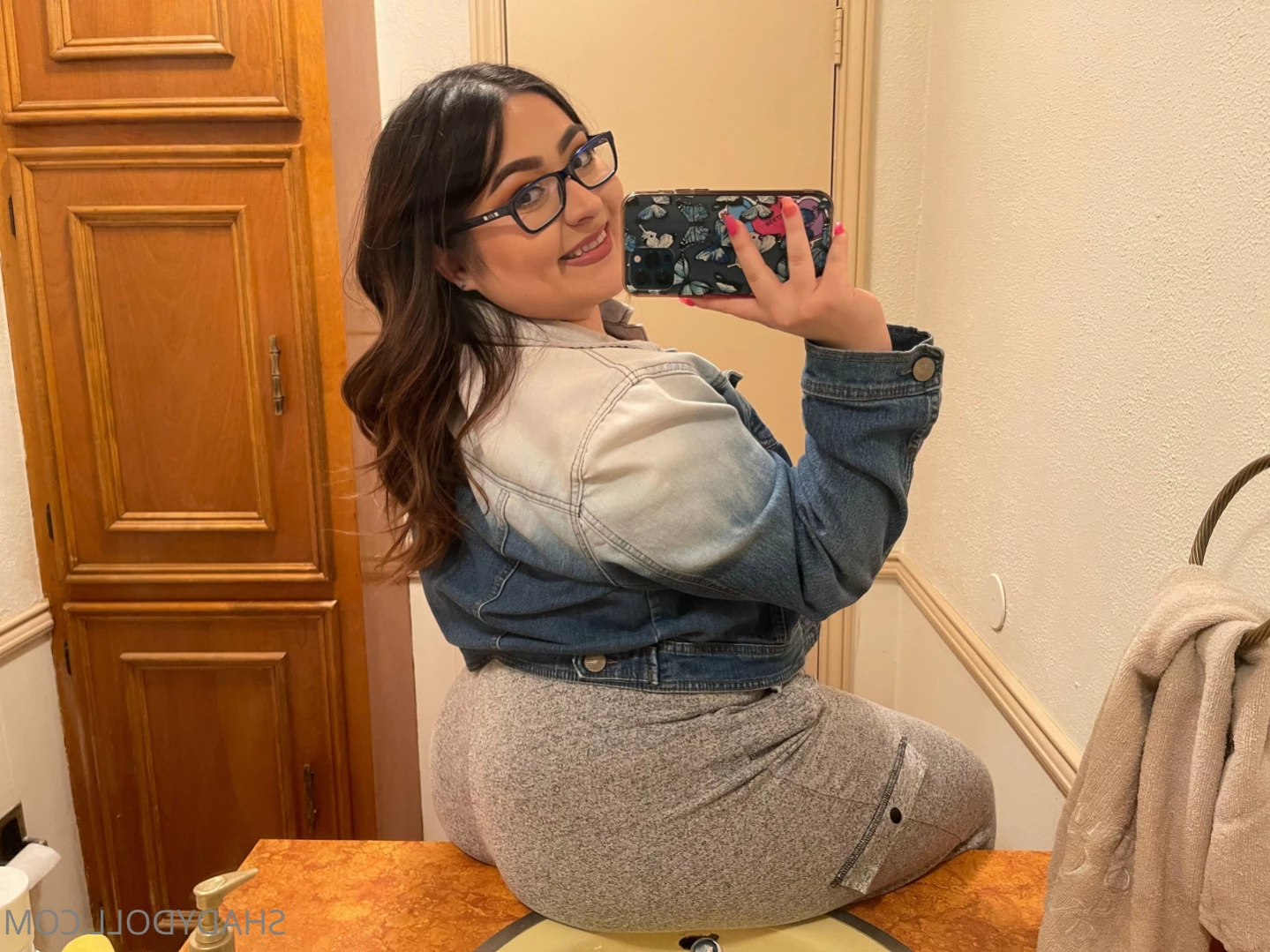 𝐋𝐚𝐭𝐢𝐧𝐚 𝐆𝐚𝐦𝐞𝐫 𝐧𝐞𝐞𝐝𝐬 𝐝*𝐜𝐤 🎮👸🏻💦 [ shadydoll ] Onlyfans leaked photo 11873991 on Hotleaks.tv