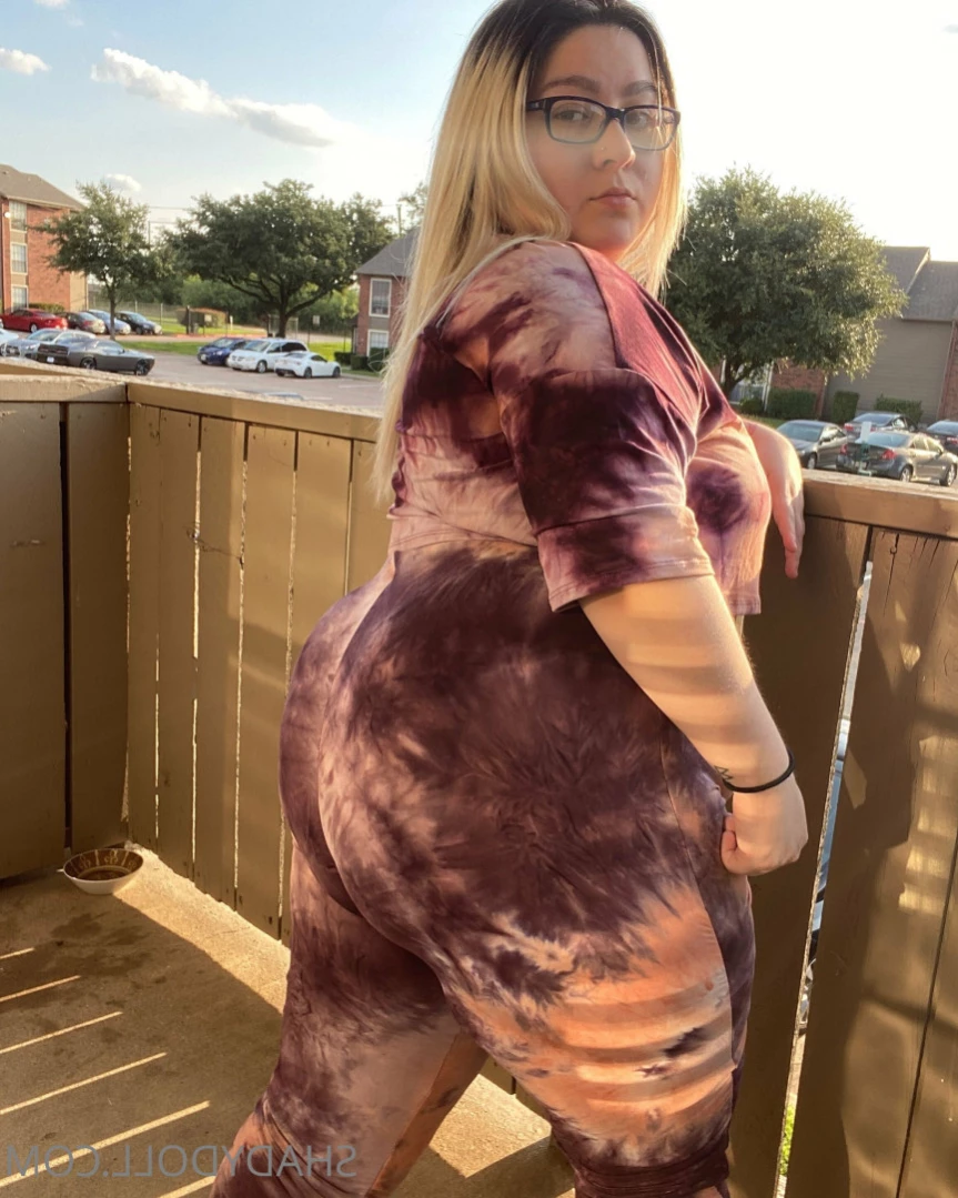 𝐋𝐚𝐭𝐢𝐧𝐚 𝐆𝐚𝐦𝐞𝐫 𝐧𝐞𝐞𝐝𝐬 𝐝*𝐜𝐤 🎮👸🏻💦 [ shadydoll ] Onlyfans leaked photo 12665412 on Hotleaks.tv