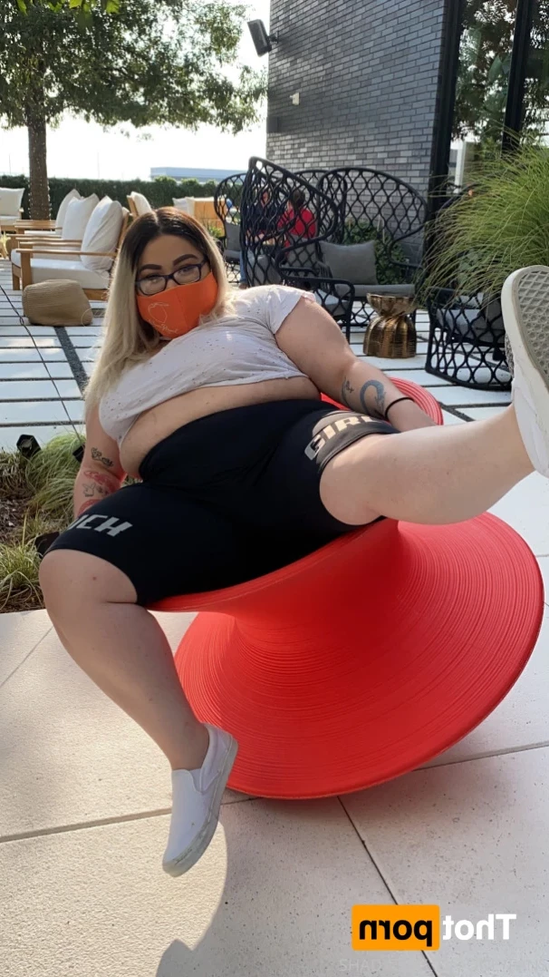 𝐋𝐚𝐭𝐢𝐧𝐚 𝐆𝐚𝐦𝐞𝐫 𝐧𝐞𝐞𝐝𝐬 𝐝*𝐜𝐤 🎮👸🏻💦 [ shadydoll ] Onlyfans leaked photo 12665557 on Hotleaks.tv