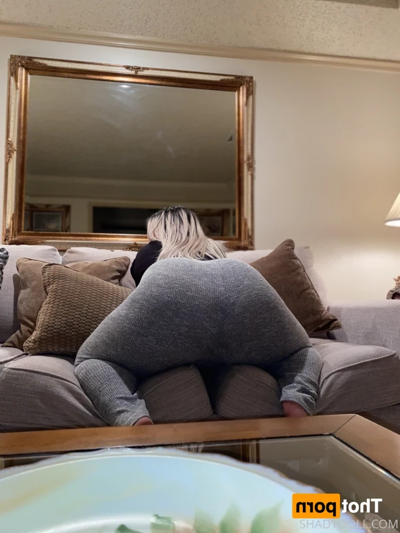 𝐋𝐚𝐭𝐢𝐧𝐚 𝐆𝐚𝐦𝐞𝐫 𝐧𝐞𝐞𝐝𝐬 𝐝*𝐜𝐤 🎮👸🏻💦 [ shadydoll ] Onlyfans leaked photo 13242305 on Hotleaks.tv