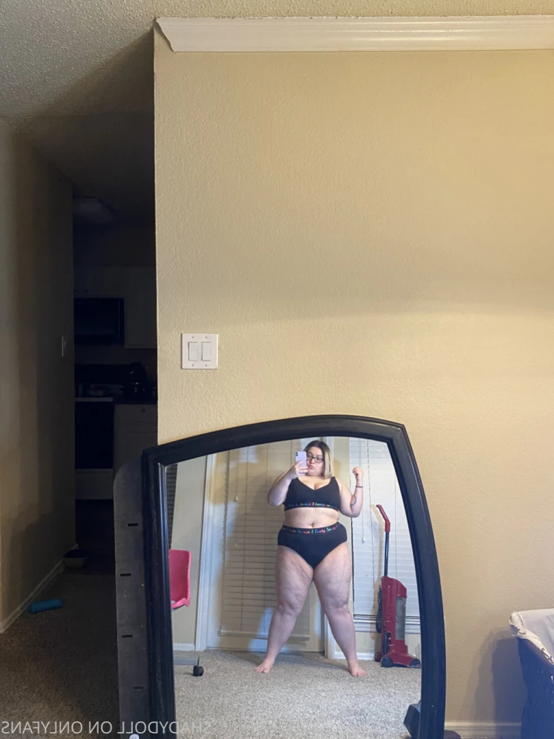 𝐋𝐚𝐭𝐢𝐧𝐚 𝐆𝐚𝐦𝐞𝐫 𝐧𝐞𝐞𝐝𝐬 𝐝*𝐜𝐤 🎮👸🏻💦 [ shadydoll ] Onlyfans leaked photo 13242821 on Hotleaks.tv