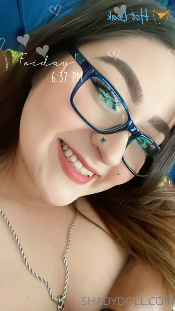 𝐋𝐚𝐭𝐢𝐧𝐚 𝐆𝐚𝐦𝐞𝐫 𝐧𝐞𝐞𝐝𝐬 𝐝*𝐜𝐤 🎮👸🏻💦 [ shadydoll ] Onlyfans leaked photo 13242959 on Hotleaks.tv