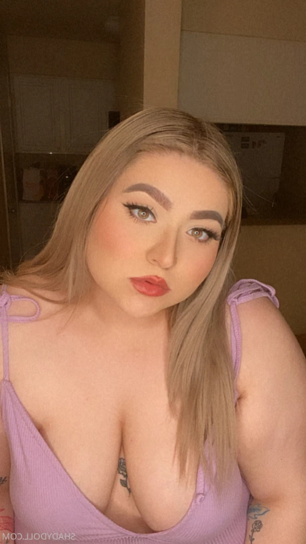 𝐋𝐚𝐭𝐢𝐧𝐚 𝐆𝐚𝐦𝐞𝐫 𝐧𝐞𝐞𝐝𝐬 𝐝*𝐜𝐤 🎮👸🏻💦 [ shadydoll ] Onlyfans leaked photo 13243581 on Hotleaks.tv
