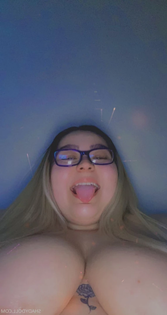 𝐋𝐚𝐭𝐢𝐧𝐚 𝐆𝐚𝐦𝐞𝐫 𝐧𝐞𝐞𝐝𝐬 𝐝*𝐜𝐤 🎮👸🏻💦 [ shadydoll ] Onlyfans leaked photo 13420197 on Hotleaks.tv