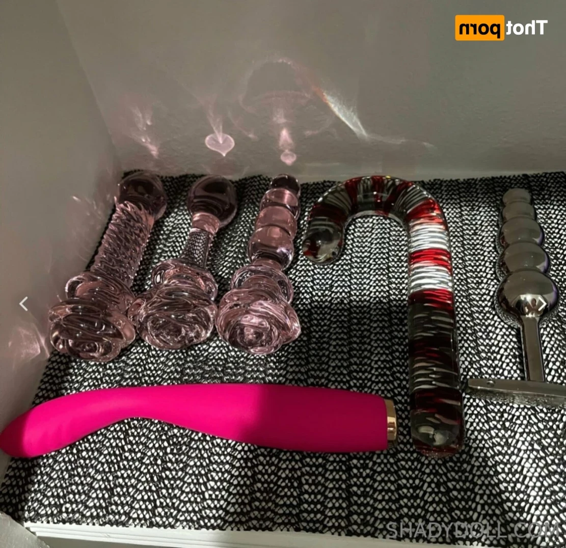 𝐋𝐚𝐭𝐢𝐧𝐚 𝐆𝐚𝐦𝐞𝐫 𝐧𝐞𝐞𝐝𝐬 𝐝*𝐜𝐤 🎮👸🏻💦 [ shadydoll ] Onlyfans leaked photo 14167393 on Hotleaks.tv