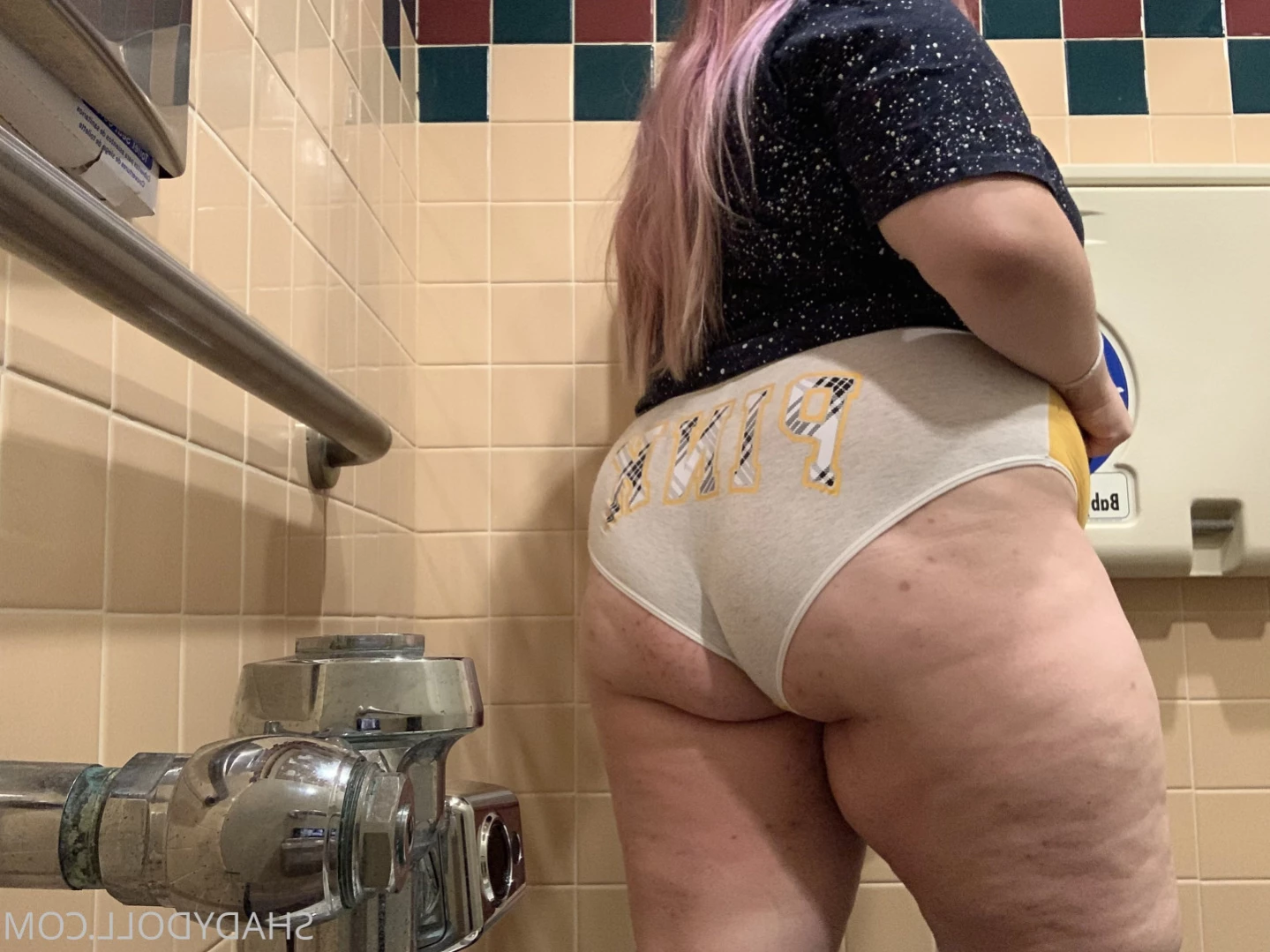 𝐋𝐚𝐭𝐢𝐧𝐚 𝐆𝐚𝐦𝐞𝐫 𝐧𝐞𝐞𝐝𝐬 𝐝*𝐜𝐤 🎮👸🏻💦 [ shadydoll ] Onlyfans leaked photo 14227121 on Hotleaks.tv