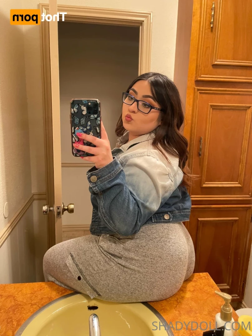 𝐋𝐚𝐭𝐢𝐧𝐚 𝐆𝐚𝐦𝐞𝐫 𝐧𝐞𝐞𝐝𝐬 𝐝*𝐜𝐤 🎮👸🏻💦 [ shadydoll ] Onlyfans leaked photo 14227149 on Hotleaks.tv