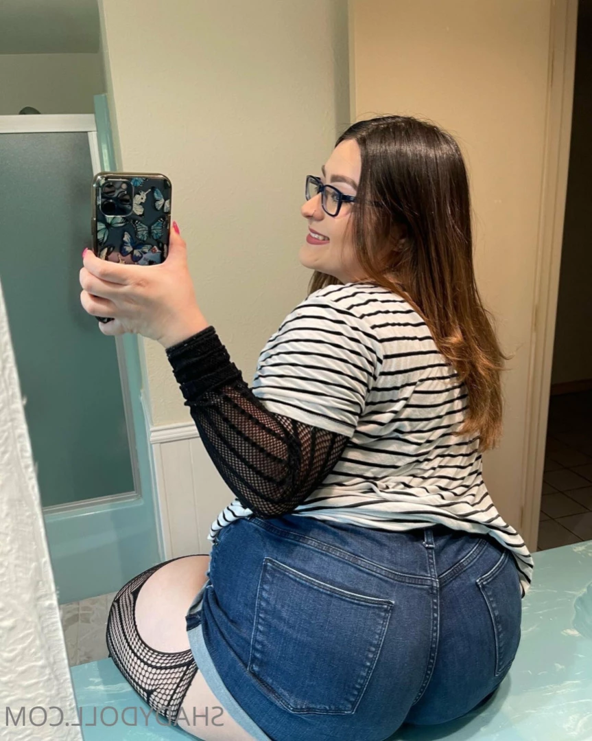 𝐋𝐚𝐭𝐢𝐧𝐚 𝐆𝐚𝐦𝐞𝐫 𝐧𝐞𝐞𝐝𝐬 𝐝*𝐜𝐤 🎮👸🏻💦 [ shadydoll ] Onlyfans leaked photo 14704154 on Hotleaks.tv