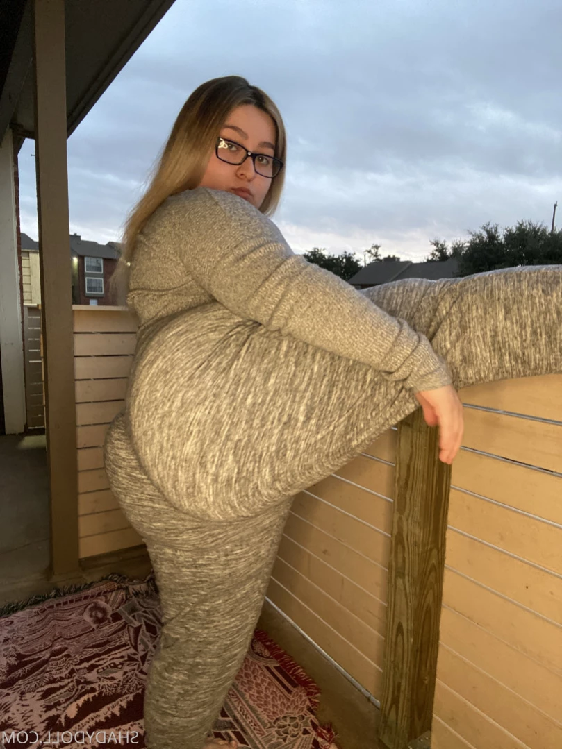 𝐋𝐚𝐭𝐢𝐧𝐚 𝐆𝐚𝐦𝐞𝐫 𝐧𝐞𝐞𝐝𝐬 𝐝*𝐜𝐤 🎮👸🏻💦 [ shadydoll ] Onlyfans leaked photo 15326657 on Hotleaks.tv