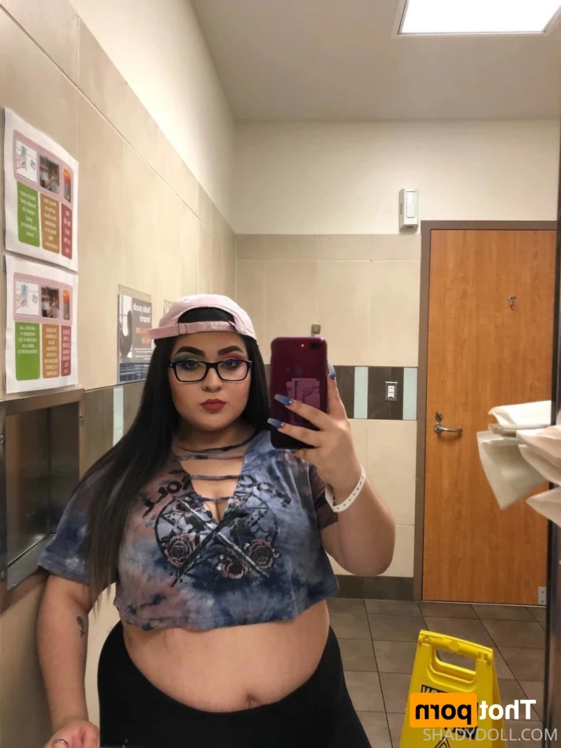 𝐋𝐚𝐭𝐢𝐧𝐚 𝐆𝐚𝐦𝐞𝐫 𝐧𝐞𝐞𝐝𝐬 𝐝*𝐜𝐤 🎮👸🏻💦 [ shadydoll ] Onlyfans leaked photo 15465782 on Hotleaks.tv
